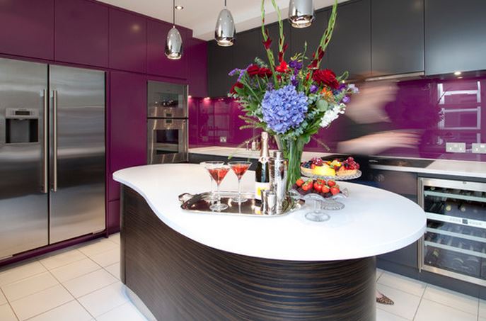 cuisine aménagée avec ilot central