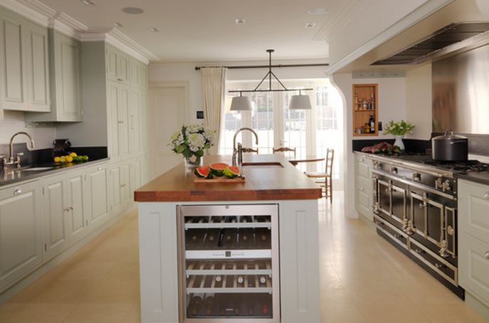 cuisine aménagée avec ilot central