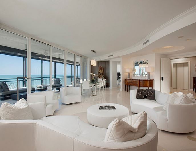 canapé moderne et confortable